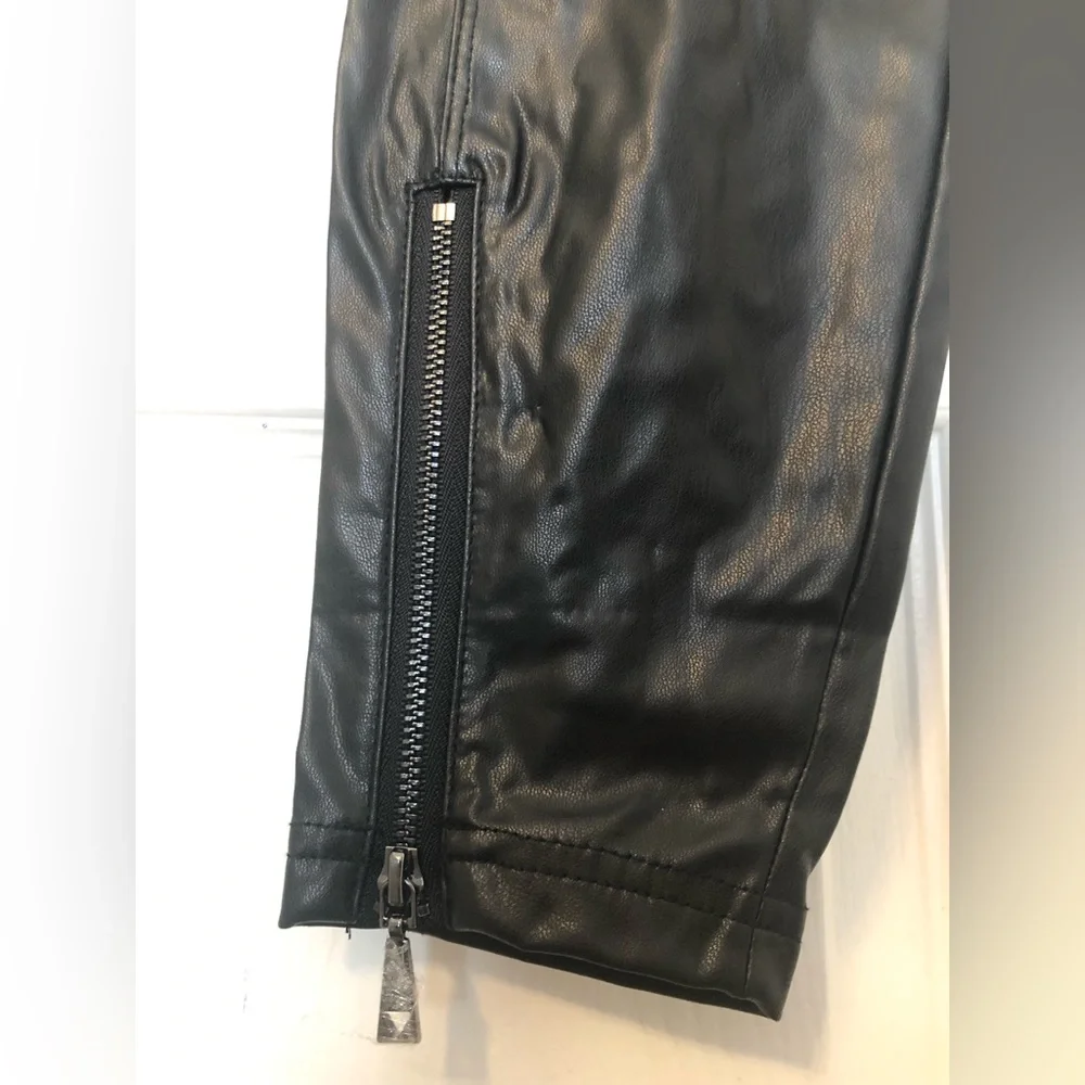 Guess faux leather pants (Updated sizes) - Picture 4 of 12